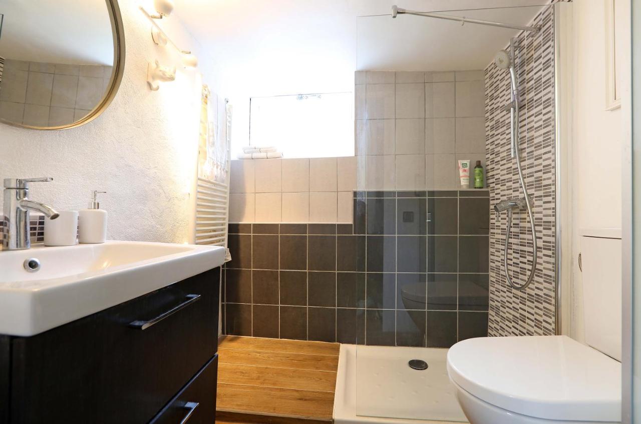 La Petite Maison De Gordes 2 Nuits Minimum Екстер'єр фото